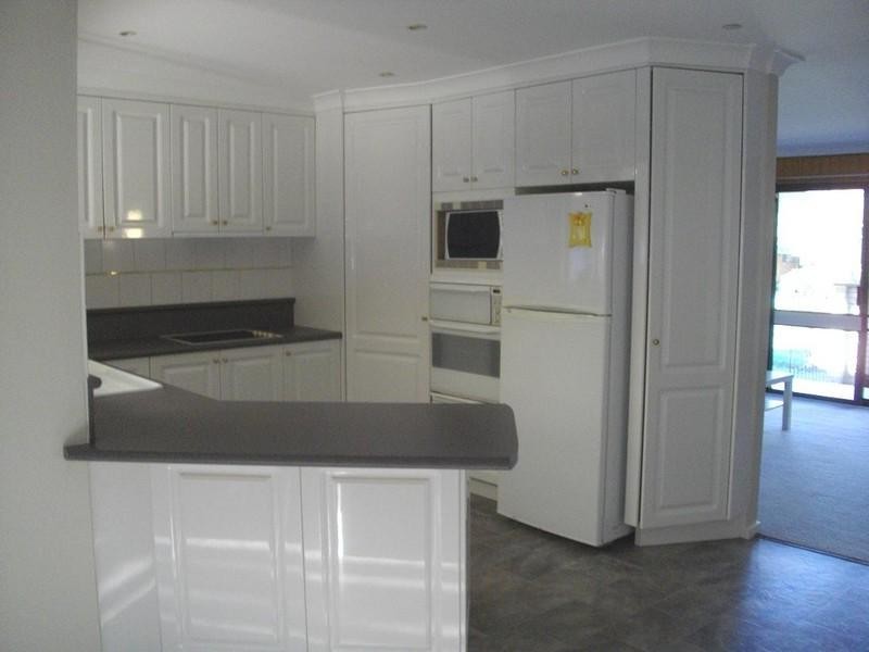 46 Captain Cook Drive, Barrack Heights NSW 2528