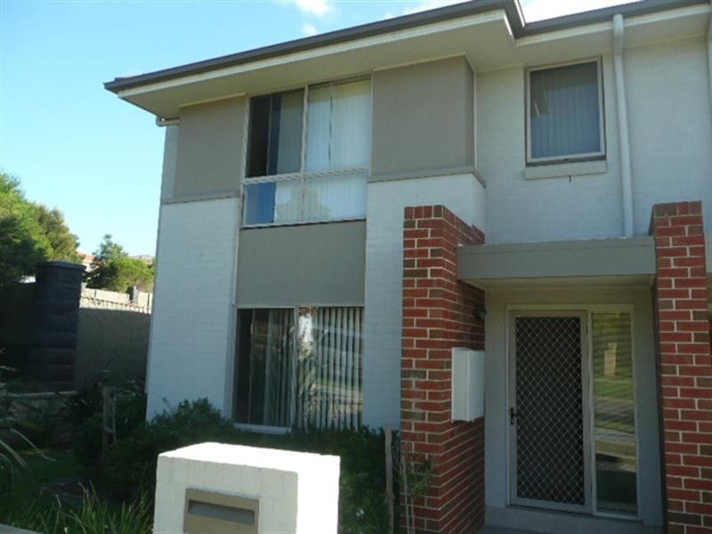 1 Lakewood Boulevard, Flinders NSW 2529