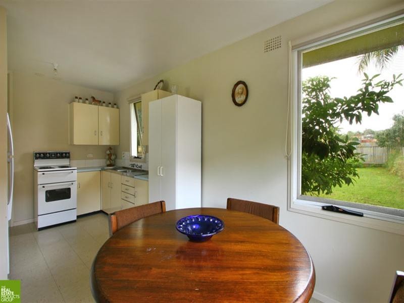 57 Roberts Avenue, Barrack Heights NSW 2528