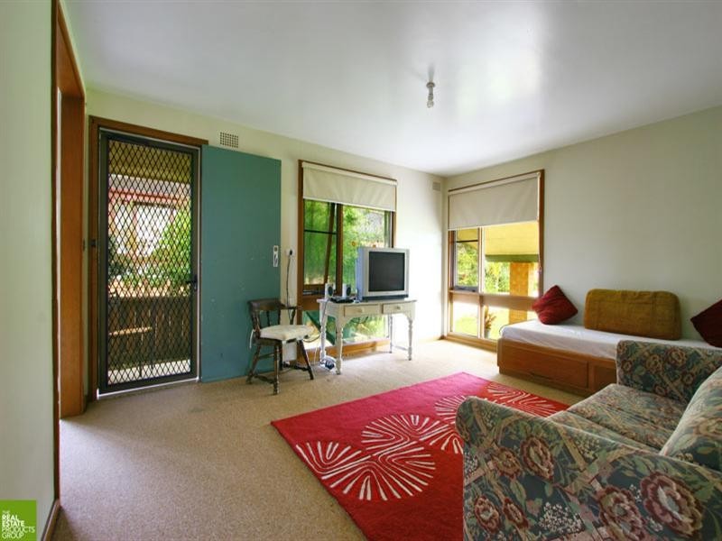 57 Roberts Avenue, Barrack Heights NSW 2528