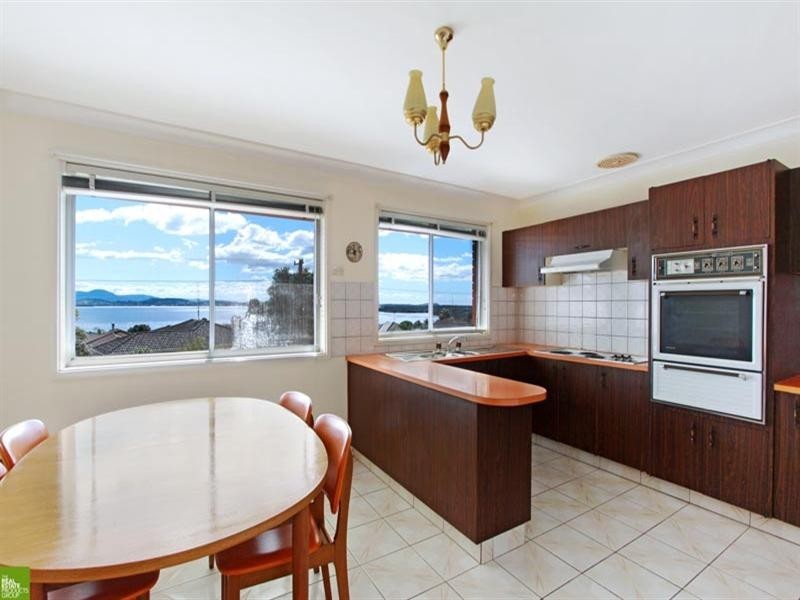 129 Landy Drive, Mount Warrigal NSW 2528