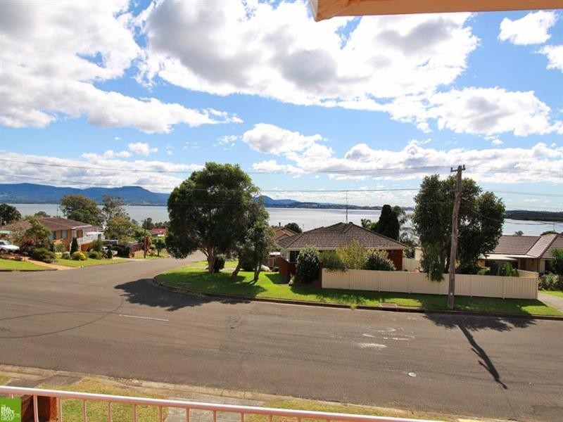 129 Landy Drive, Mount Warrigal NSW 2528