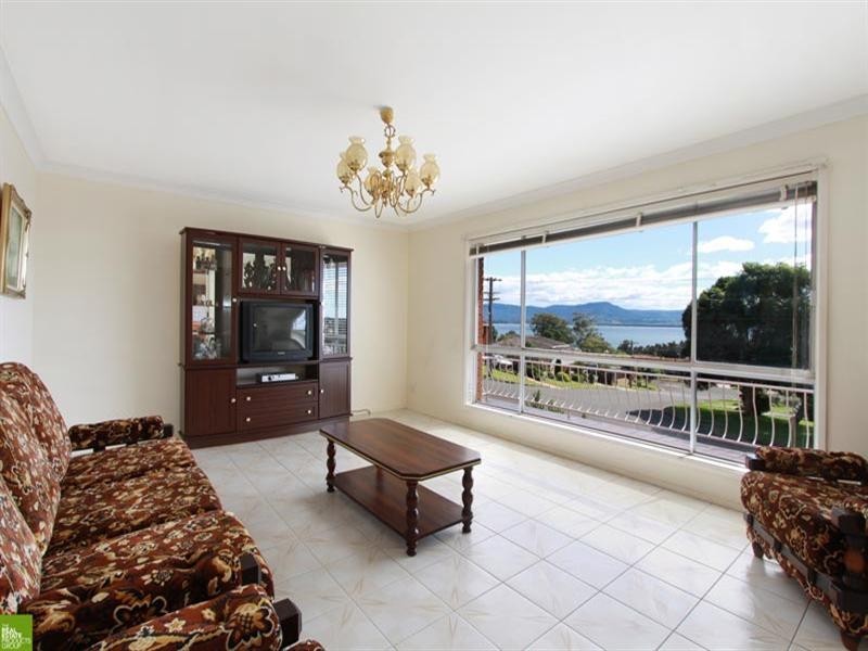 129 Landy Drive, Mount Warrigal NSW 2528