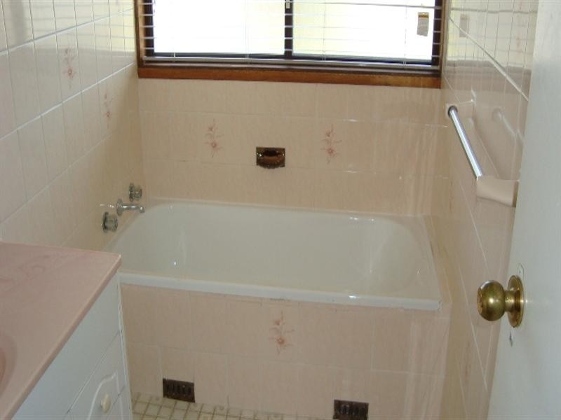 241 Shellharbour Road, Barrack Heights NSW 2528