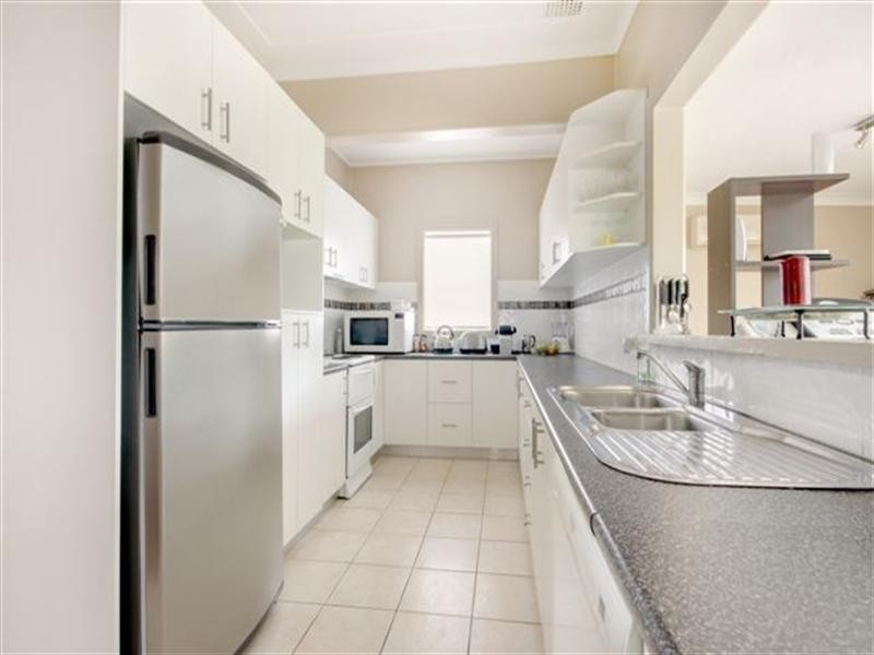 63 Lake Entrance Road, Oak Flats NSW 2529