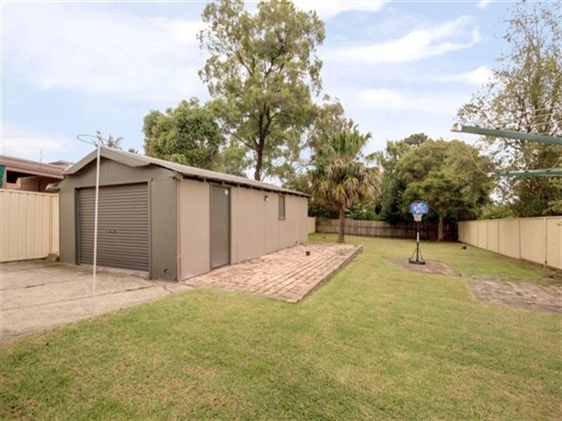 63 Lake Entrance Road, Oak Flats NSW 2529