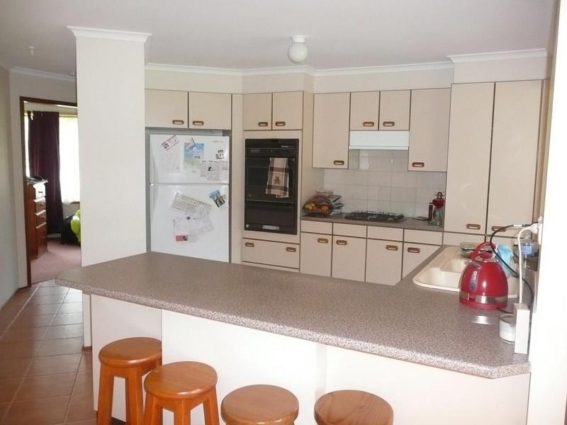 4 Normanby Place, Albion Park NSW 2527