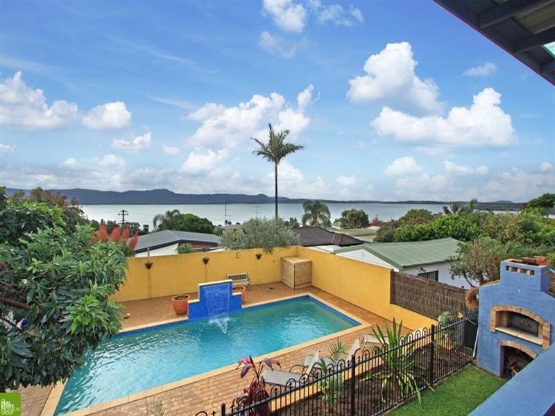 16 Hogan Avenue, Mount Warrigal NSW 2528