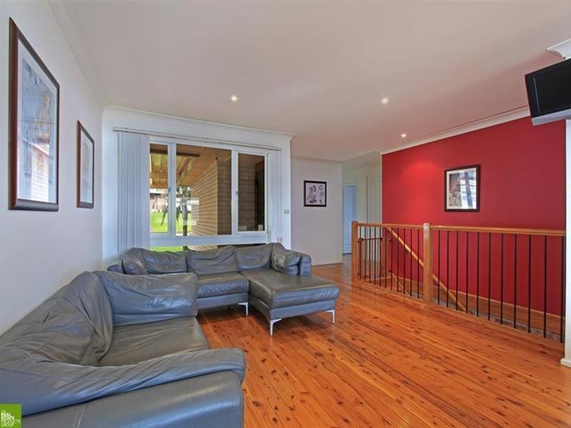 16 Hogan Avenue, Mount Warrigal NSW 2528