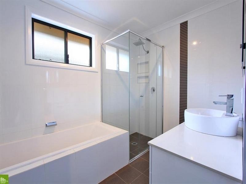 16 Hogan Avenue, Mount Warrigal NSW 2528