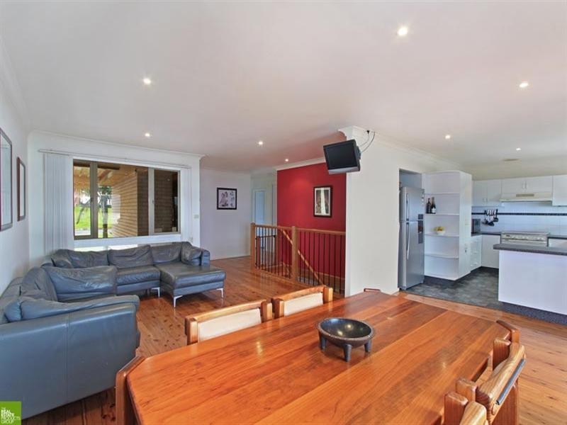 16 Hogan Avenue, Mount Warrigal NSW 2528