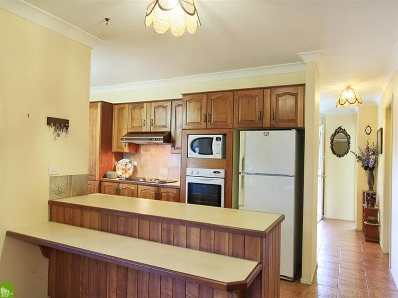 87 Parklands Drive, Shellharbour NSW 2529