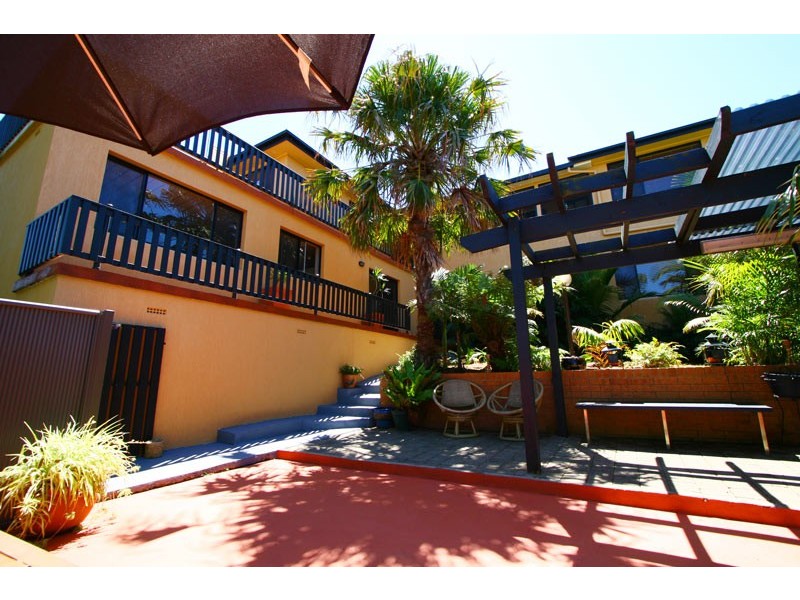 23 Matthews Drive, Mount Warrigal NSW 2528