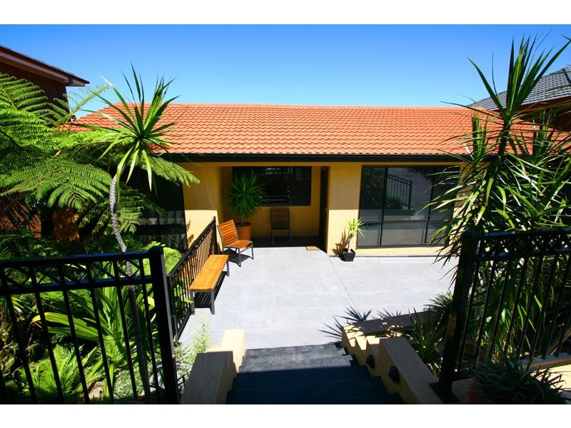 23 Matthews Drive, Mount Warrigal NSW 2528