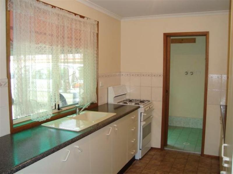 99 Wattle Road, Flinders NSW 2529