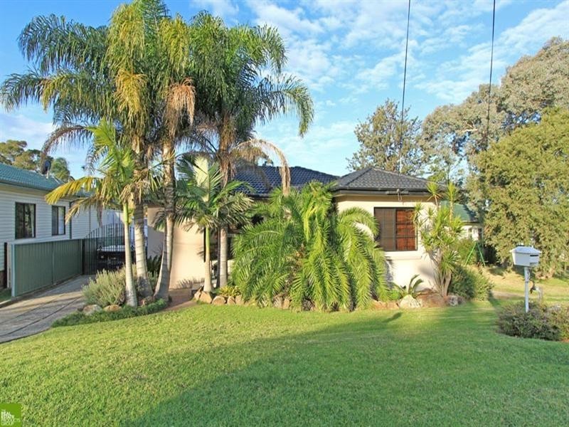 15 Marchant Crescent, Mount Warrigal NSW 2528