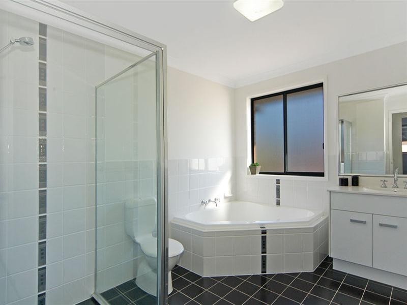 34 Killalea Drive, Shell Cove NSW 2529