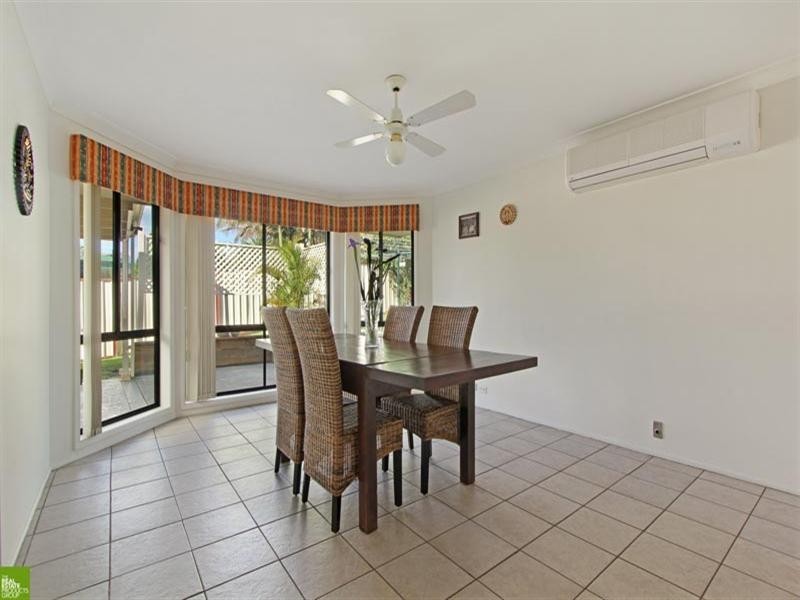 2 Diamantina Circuit, Albion Park NSW 2527