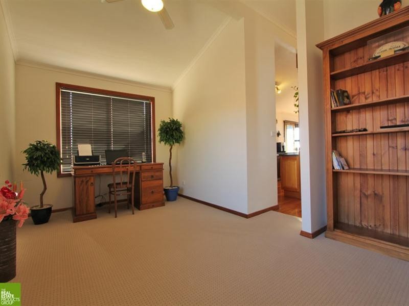 28 Urana Way, Flinders NSW 2529