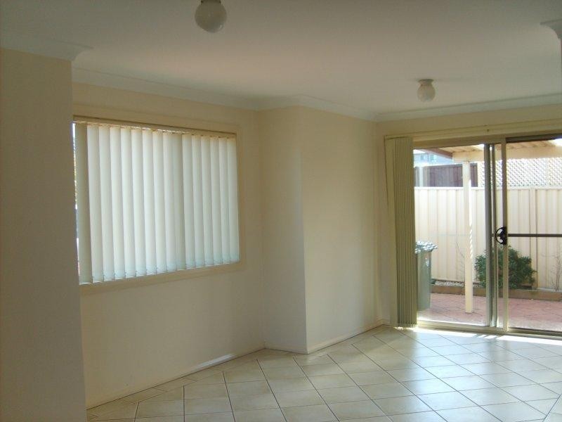 1/32 Seymour Drive, Flinders NSW 2529