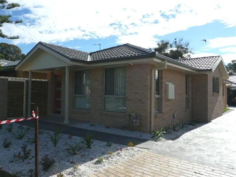 1/4 Parkes Street, Oak Flats NSW 2529