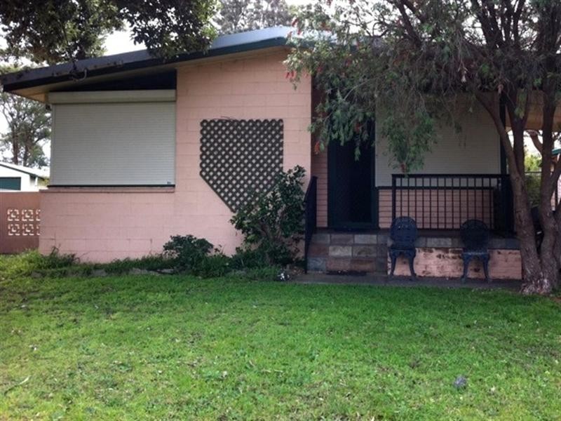 2 Alfred Crescent, Lake Illawarra NSW 2528
