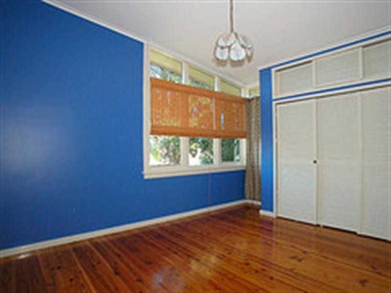 2 Alfred Crescent, Lake Illawarra NSW 2528