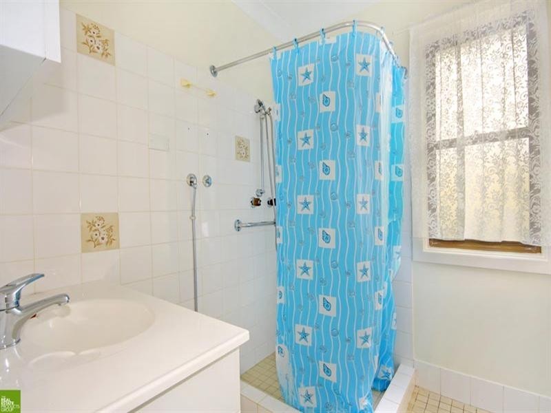 43 McCabe Street, Warilla NSW 2528