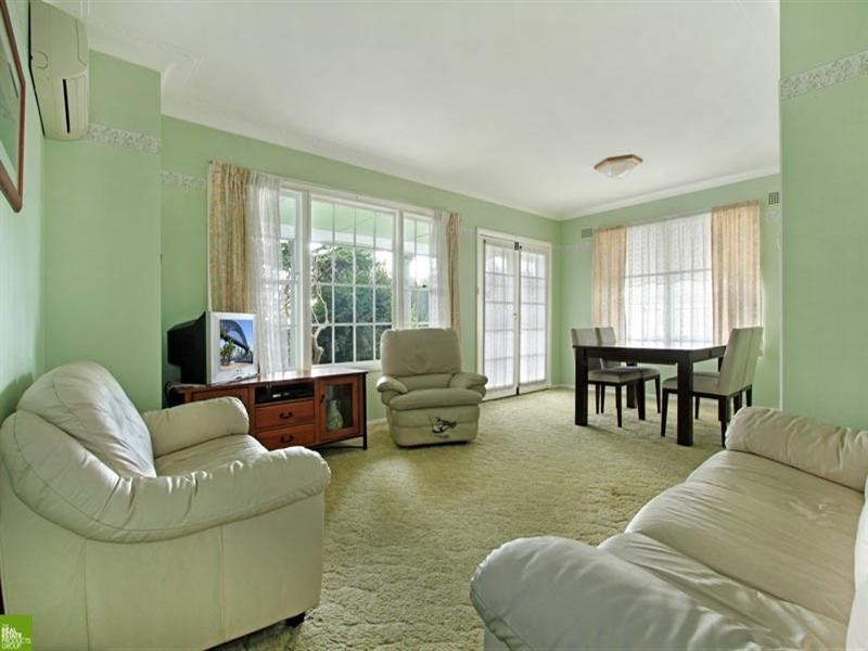249 Reddall Parade, Mount Warrigal NSW 2528