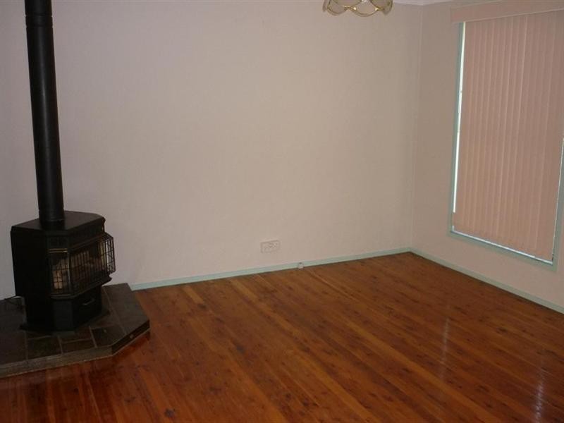 14 Hayes Avenue, Mount Warrigal NSW 2528