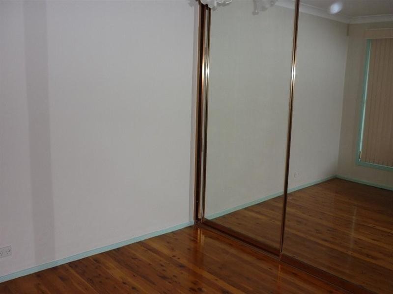 14 Hayes Avenue, Mount Warrigal NSW 2528