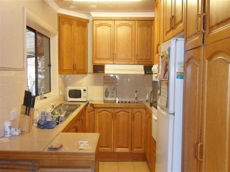 70 Benaud Crescent, Warilla NSW 2528