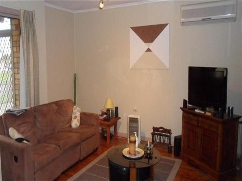 70 Benaud Crescent, Warilla NSW 2528