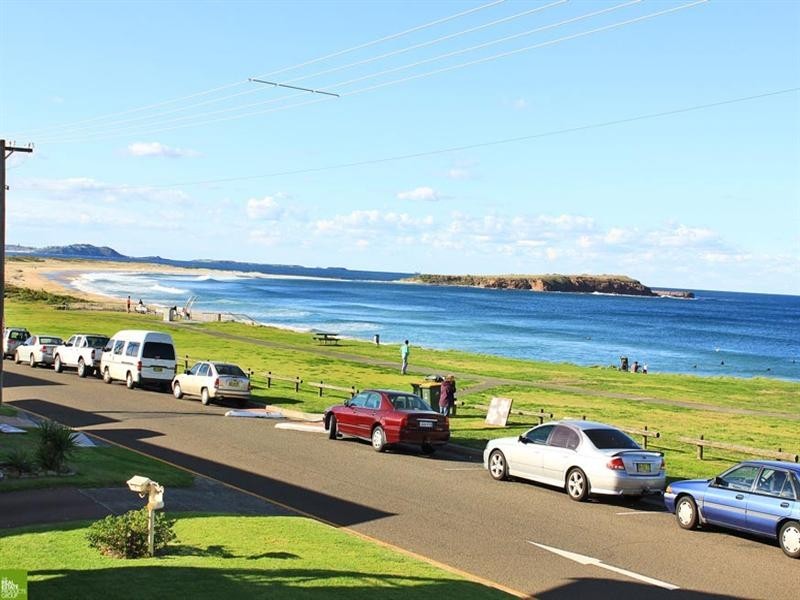 22 Little Lake Crescent, Warilla NSW 2528