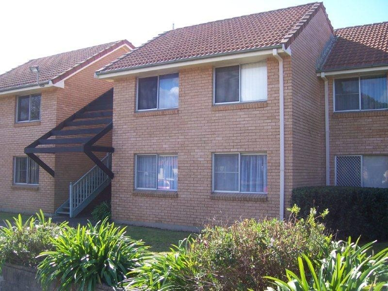 2/6 Blackbutt Way, Barrack Heights NSW 2528