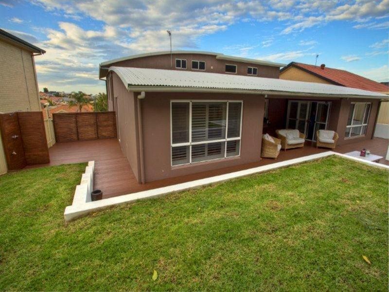 33 Helsal Circuit, Shell Cove NSW 2529