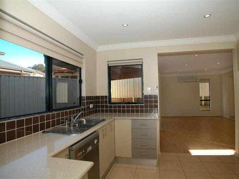 6 Todd Link, Albion Park NSW 2527