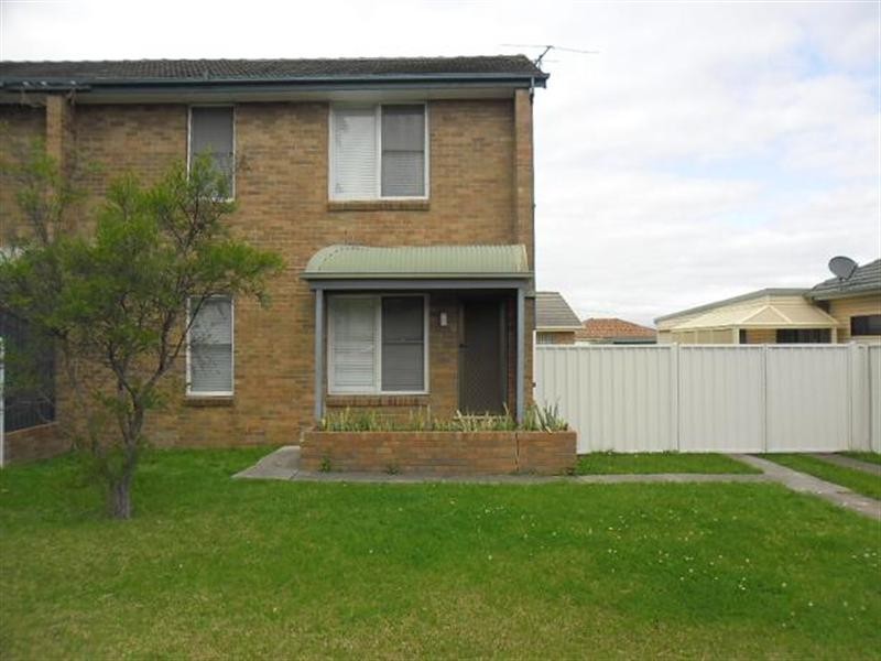 27 Barnes Street, Berkeley NSW 2506