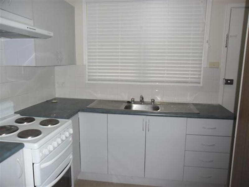 27 Barnes Street, Berkeley NSW 2506