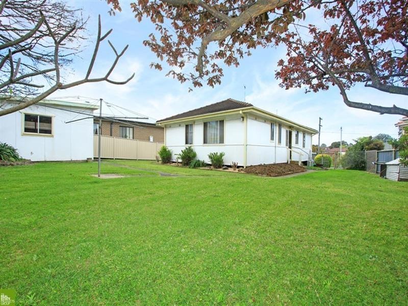 32 The Kingsway, Warilla NSW 2528