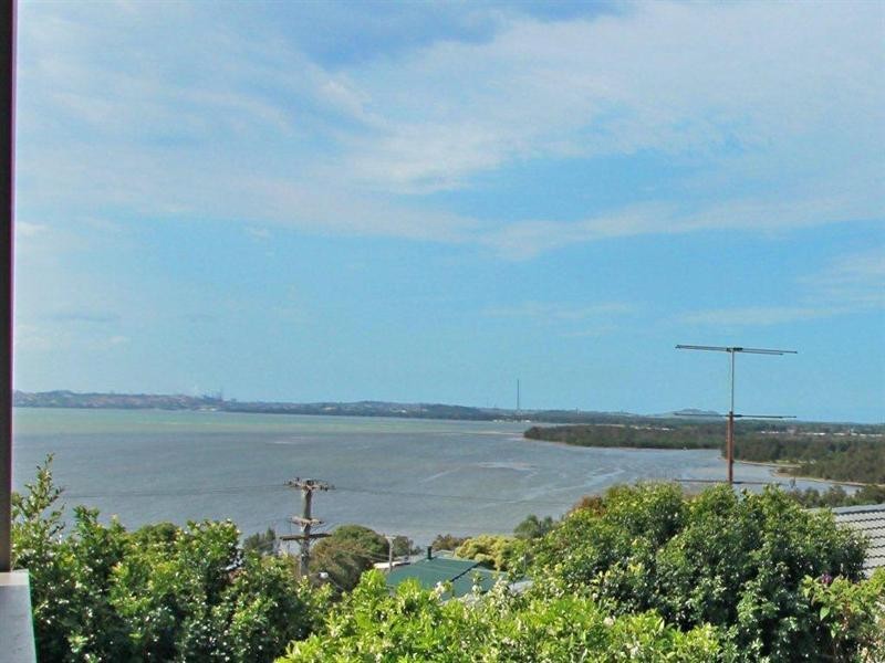 1 Hogan Avenue, Mount Warrigal NSW 2528