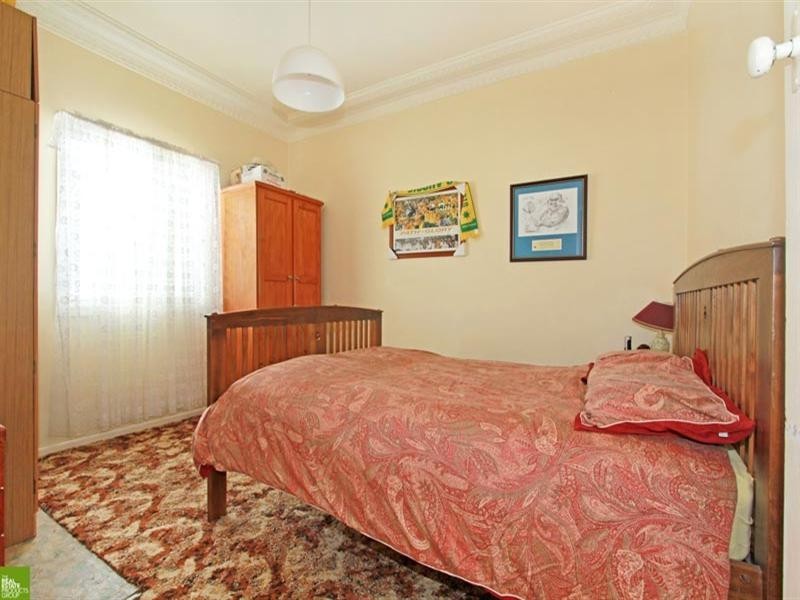 225 Shellharbour Road, Barrack Heights NSW 2528