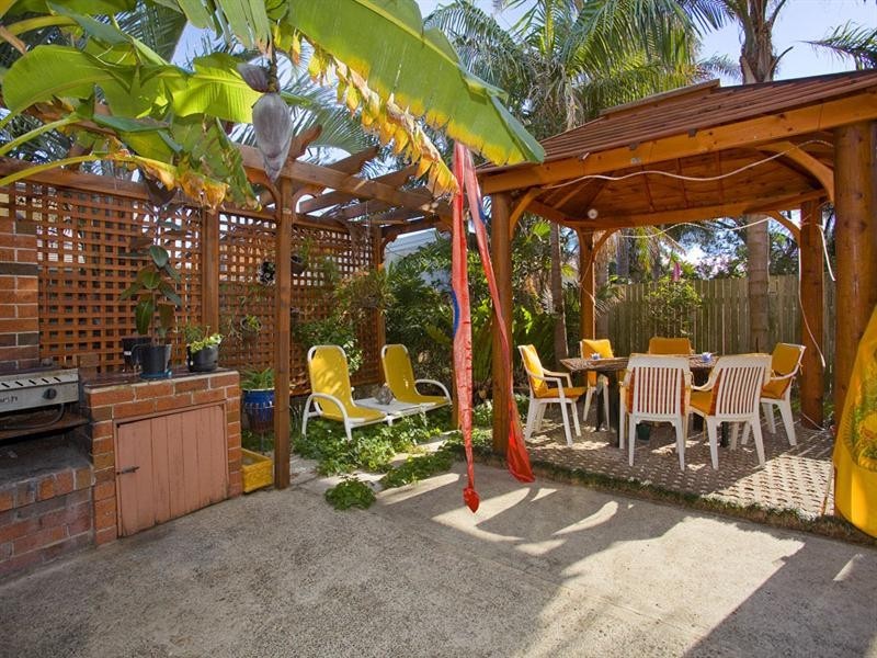 32 Little Lake Crescent, Warilla NSW 2528