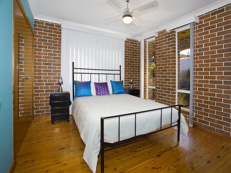 32 Little Lake Crescent, Warilla NSW 2528