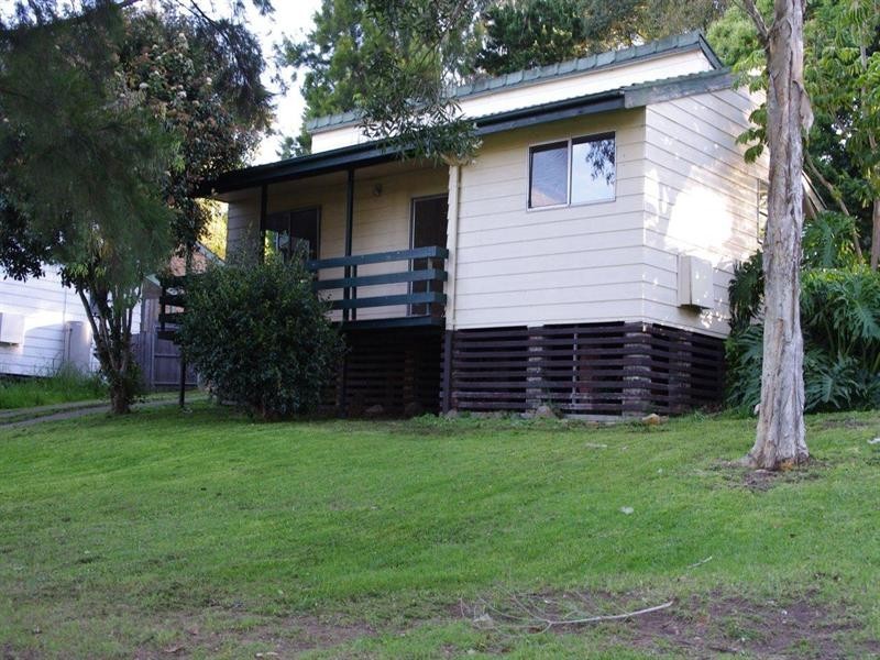 10 Clematis Street, Barrack Heights NSW 2528