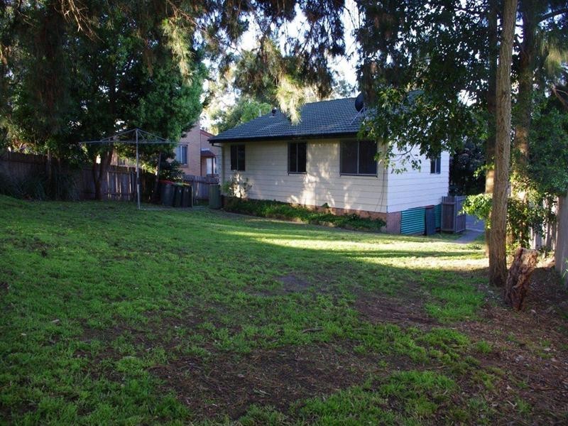 10 Clematis Street, Barrack Heights NSW 2528