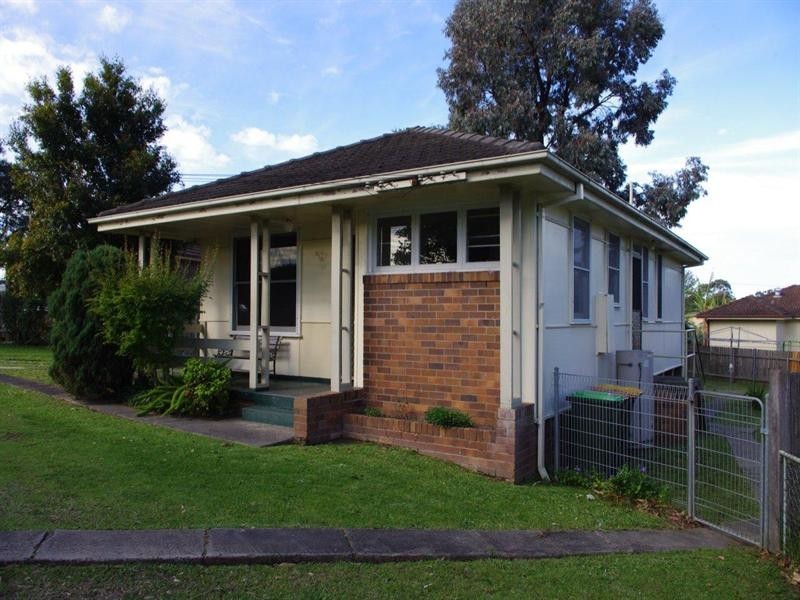 1 Wells Street, Barrack Heights NSW 2528
