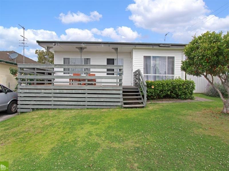 2 Bluebell Road, Barrack Heights NSW 2528