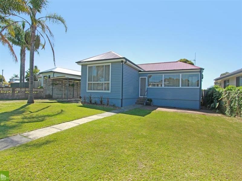 31 Bass Street, Barrack Heights NSW 2528