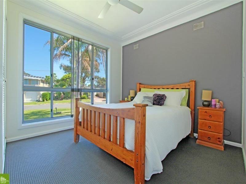 31 Bass Street, Barrack Heights NSW 2528